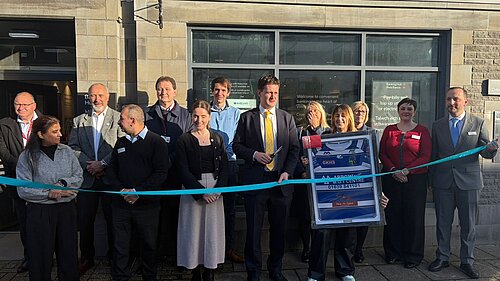 David Chadwick MP and Jane Dodds MS cutting the ribbon at the opening