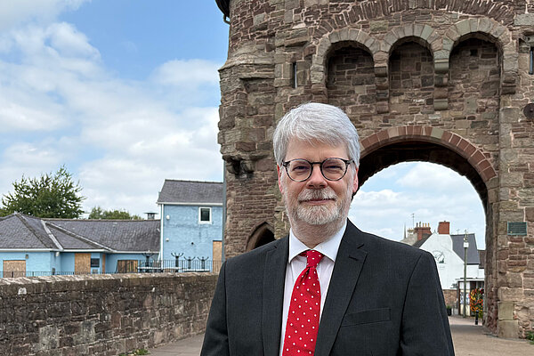 [Translate to Welsh:] Kevin Wilkins