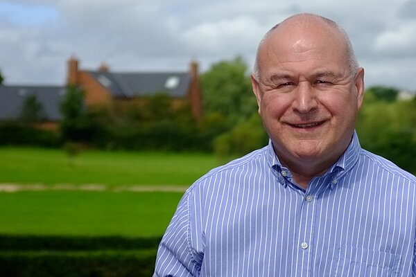 [Translate to Welsh:] Tim Sly